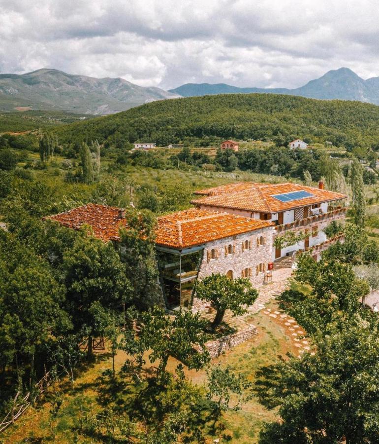 Hotel Mrizi I Zanave Agroturizem Lezhë Esterno foto